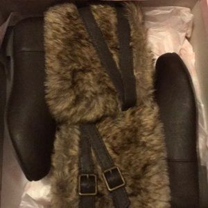 216 Candies faux fur boots diora brown slip on girls youth size 6 or 7.5 womens